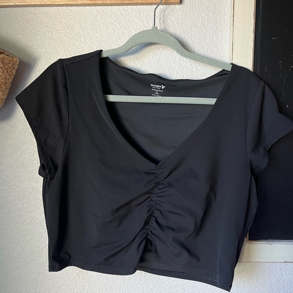 Old‎ Navy Light Support StudioSmooth Crop Top